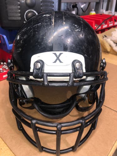 USED XENITH X2E+ YOUTH FOOTBALL HELMET - LARGE - BLACK