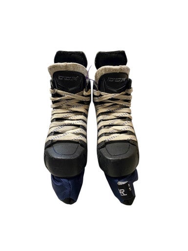 Used CCM D Junior Hockey Skate Junior 01 11706-S000366598