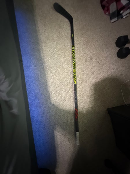 Intermediate Sher-Wood Rekker Legend Pro Left Hand Hockey Stick P28 60 Flex (Used)