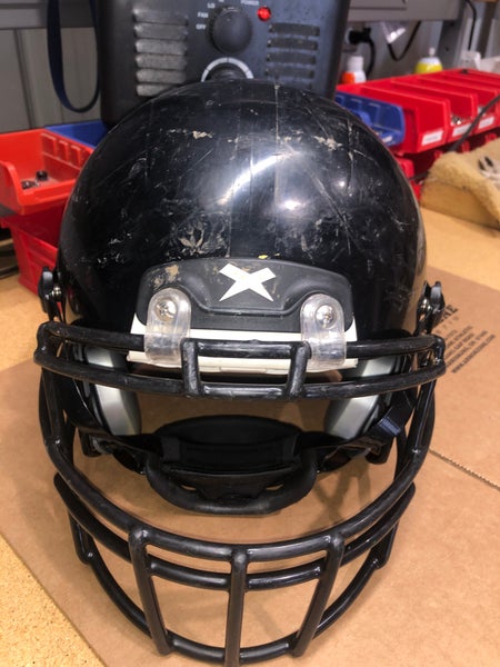 USED XENITH X2E+ YOUTH FOOTBALL HELMET - LARGE - BLACK