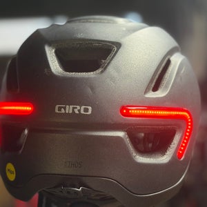 Men's Medium Giro Ethos Commuter Bike Helmet (Used)