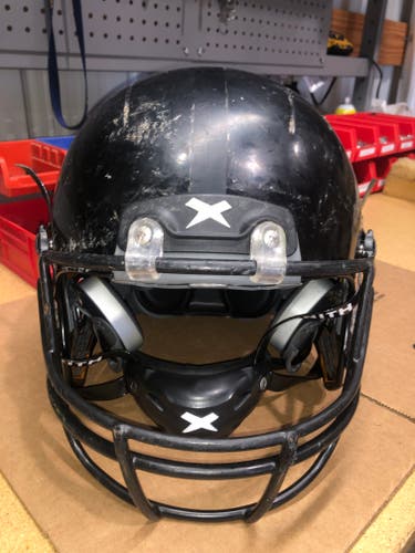 USED XENITH X2E+ YOUTH FOOTBALL HELMET - LARGE - BLACK