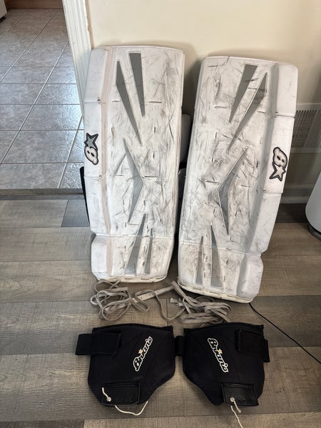 27" Brian's Netzero Goalie Leg Pads (Used)