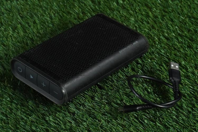 BRAVEN 405 SPEAKER WIRELESS BLUETOOTH W/ KICK STAND + USB CORD!