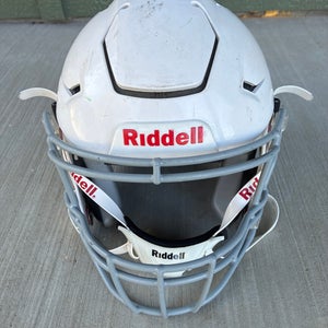 Medium Youth Riddell SpeedFlex Helmet (Used)