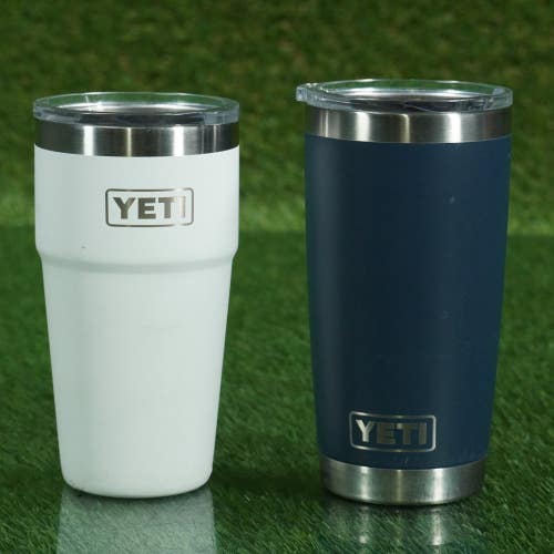 2 YETI RAMBLER TUMBLER WATER BOTTLES MAGSLIDER WHITE / NAVY, 20 OZ / 16 OZ