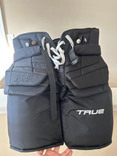 Senior Medium 2025 True Hockey Goalie Pants (Used)