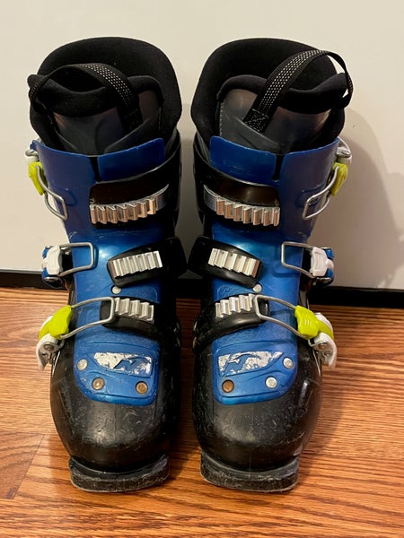 Mondo 22 & 22.5 Kid's Nordica Firearrow Team 3 Ski Boots (Used)
