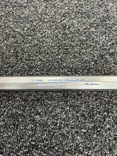 Rare Vintage Warrior Titan Classic Titanium Defense D Pole Lacrosse Shaft