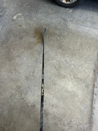 Senior True HZRDUS Smoke Left Hand Hockey Stick P28 65 Flex Pro Stock (New)