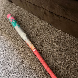 2017 DeMarini Bat (-12) 20 oz 32" (Used)