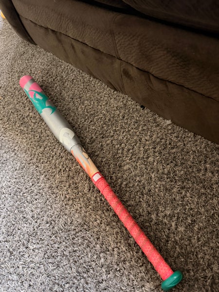 2017 DeMarini Bat (-12) 20 oz 32" (Used)