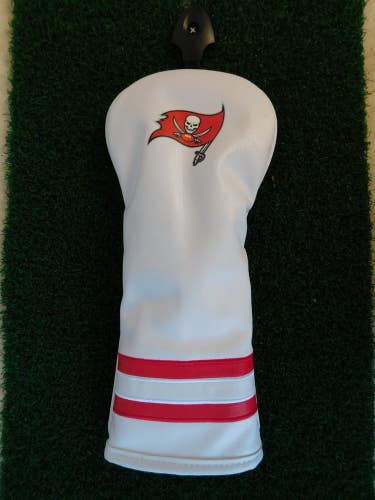 TEAM GOLF  TAMPA BAY BUCKANEERS Fairway Wood Headcover - NEW!