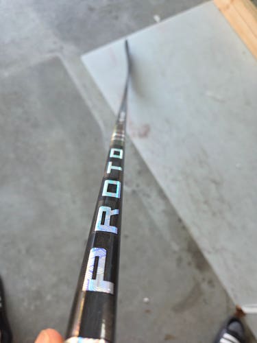 Junior Bauer Proto-R Right Handed Hockey Stick P92 40 Flex (Used)