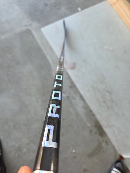 Junior Bauer Proto-R Right Handed Hockey Stick P92 40 Flex (Used)