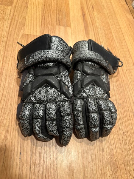 Brine Thriller Lacrosse Gloves 14" (Used)
