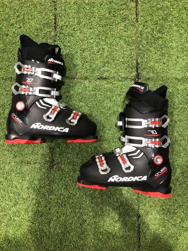 Nordica Cruise 70 Ski Boots - Mondo 26 & 26.5 | 305mm (Used)