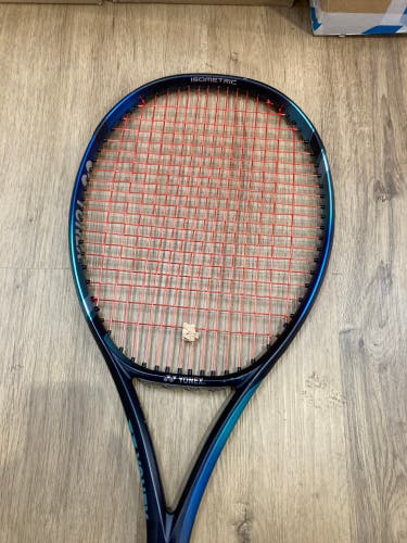 YONEX EZONE 98L Tennis Racquet (Used)