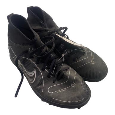 Nike (Used) Size M 3.5 (W 4.5) White Indoor Cleats