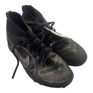 Nike (Used) Size M 3.5 (W 4.5) White Indoor Cleats