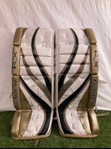 30" Bauer RX6 Goalie Leg Pads (Used)