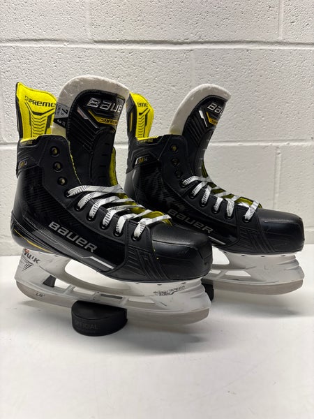 2022 Bauer Supreme M4 Hockey Skates 7.5 (Used)