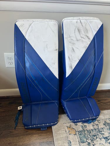 XS Bauer Vapor X5 Pro Goalie Leg Pads (Used)