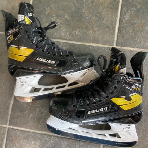 Bauer Supreme UltraSonic Hockey Skates | INT 5.5 | Fit 1