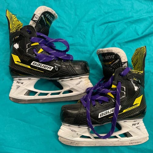 Bauer Supreme M4 Hockey Skates | Junior 3 | Regular
