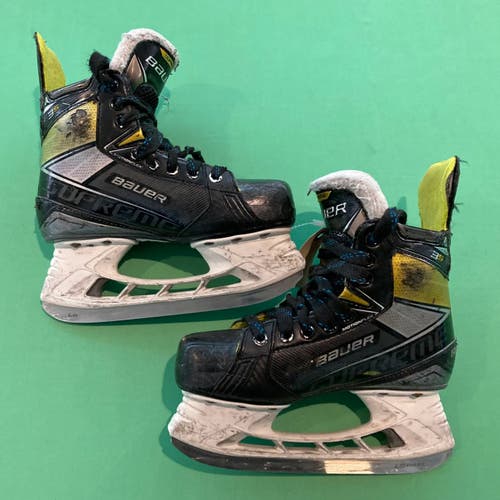 Bauer Supreme 3S Hockey Skates | Junior 3.5 | Regular