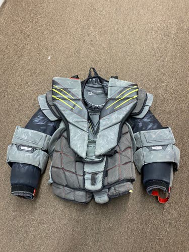 Large Bauer Hyperlite Goalie Chest Protector