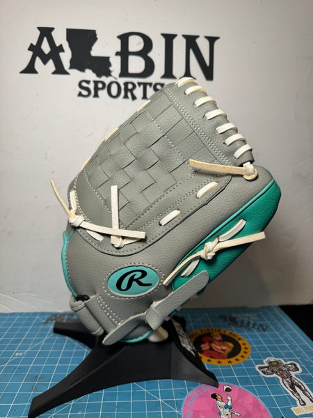 Rawlings RH Softball Glove 11" (New)