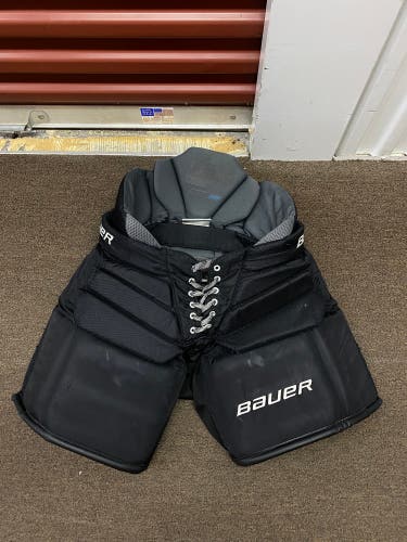 Intermediate Medium Bauer Elite Hockey Goalie Pants (Used)