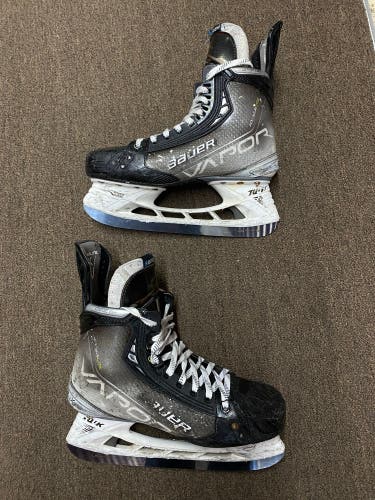 SIZE 8 BAUER VAPOR HYPERLITE SKATES CUSTOM