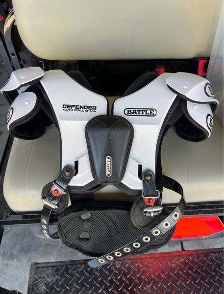 Battle Defender White Shoulder Pads Youth Small 13-14”
