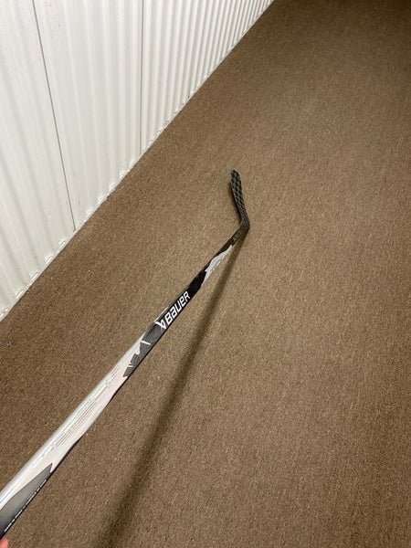 Senior Bauer Vapor FlyLite Left Hand Hockey Stick P92 77 Flex (New)
