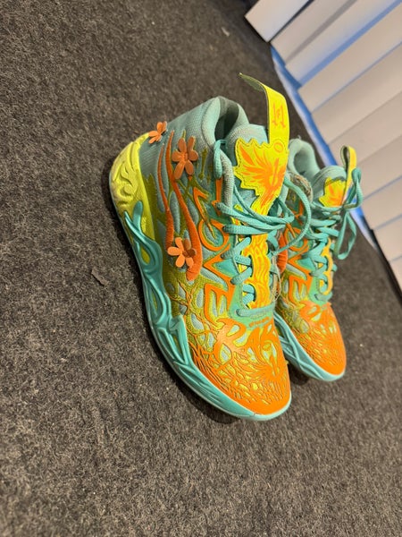 Puma Lamelo Ball MB.04 - Scooby-Doo - Boys size 6