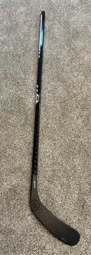 Intermediate Warrior Covert QR6 pro Right Handed Hockey Stick W03 65 Flex (Used)