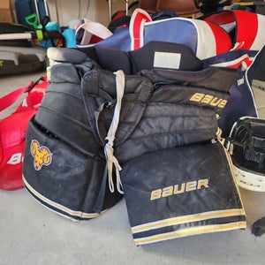 Senior Medium Bauer Hockey Goalie Pants (Used)