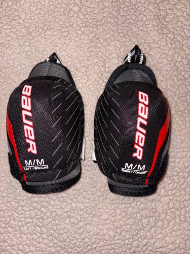 Youth Medium Bauer Lil Sport Elbow Pads (Used)