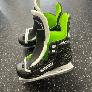 Used Bauer XLS Junior Hockey Skate Junior 03 11849-S000033421