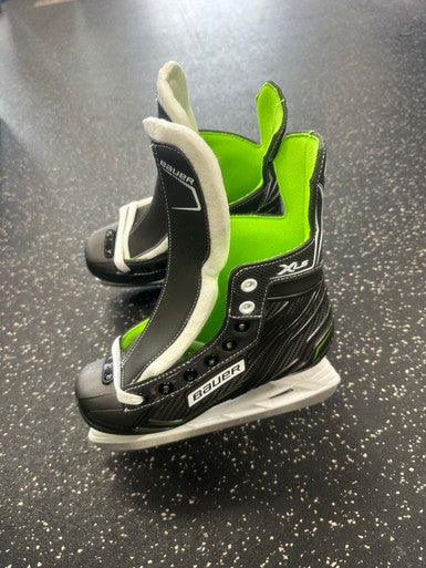 Used Bauer XLS Junior Hockey Skate Junior 03 11849-S000033421