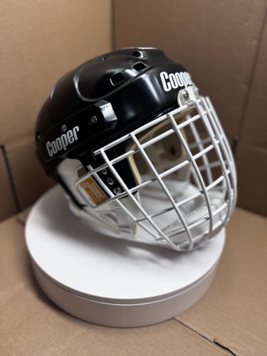 VINTAGE COOPER SK2000 LARGE HOCKEY HELMET GOALIE COMBO WITH NEW HASEK CAGE COOPER HM 50 L
