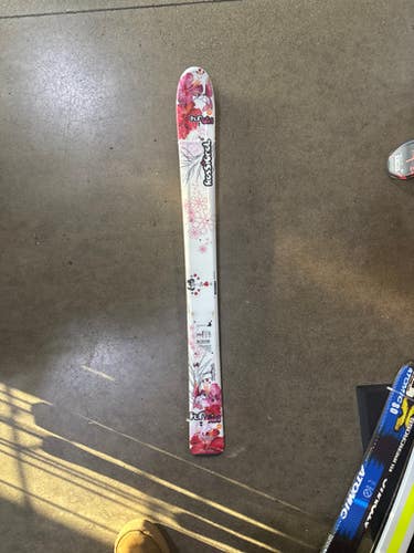 Used Rossignol FUN GIRL Girls Skis Only White 93 cm 11605-S000209782