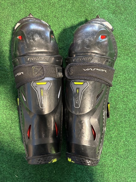 Junior Bauer Vapor XLTX Pro+ Shin Pads 11" (Used)