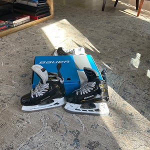 2022 Bauer Supreme M5 Pro Hockey Skates Extra Wide Width Size 3 (Used)