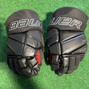 Black Junior Bauer Vapor 3X Gloves 12" (Used)