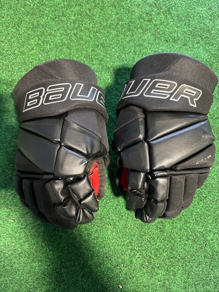 Black Junior Bauer Vapor 3X Gloves 12" (Used)