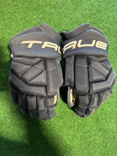 Blue Senior True Catalyst 9X3 Gloves 14" (Used)