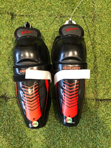 Junior Bauer Lil Sport Shin Pads 8" (Used)